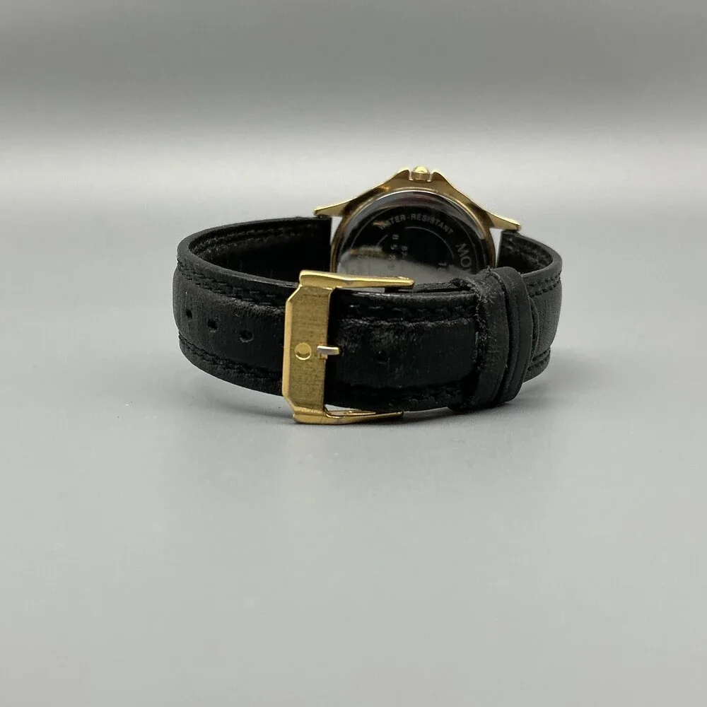 Movado Museum Womens Watch 31mm Black Dial Gold Tone 87-E41-0863 New Battery